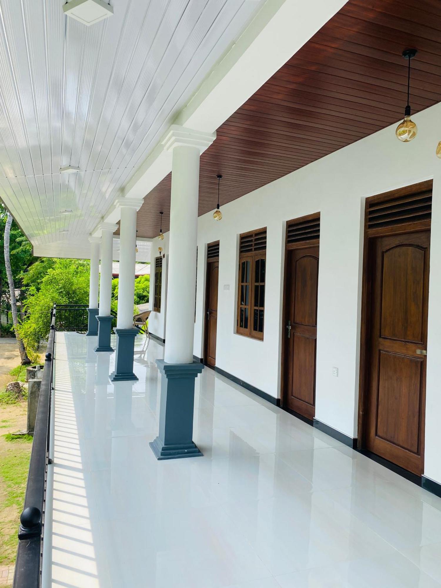 Geethani Tourist Home Polonnaruwa Exterior photo